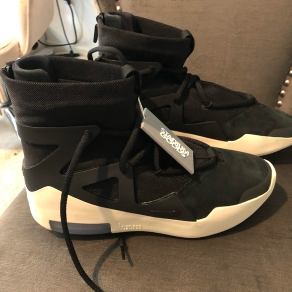 NIKE AIR FEAR OF GOD 1 - Picture 3 of 3